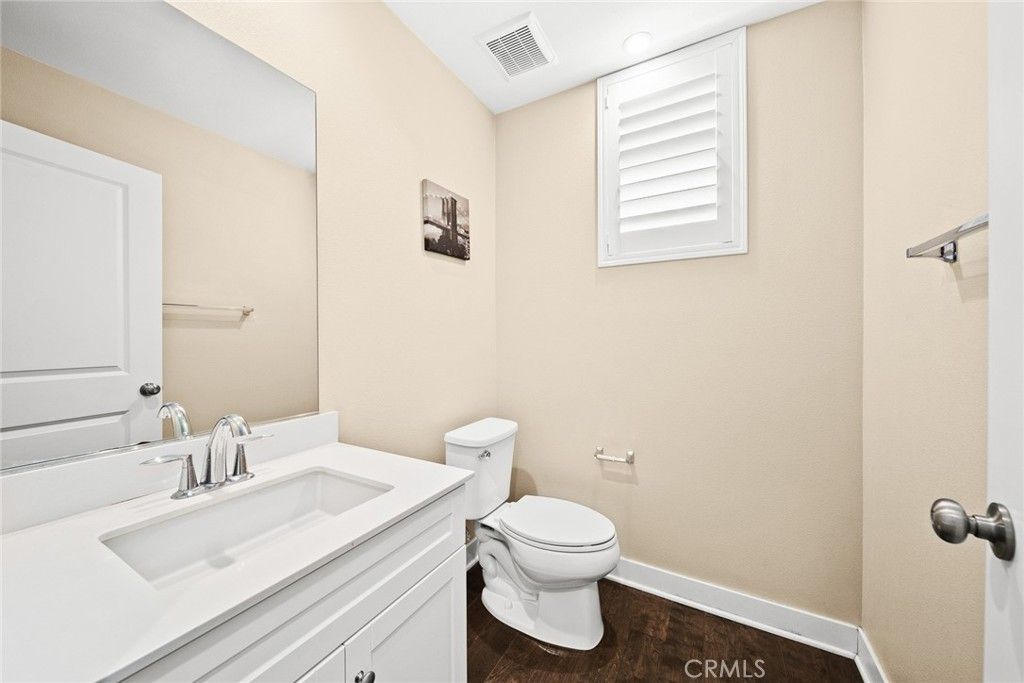 listing image 130725105358823085327