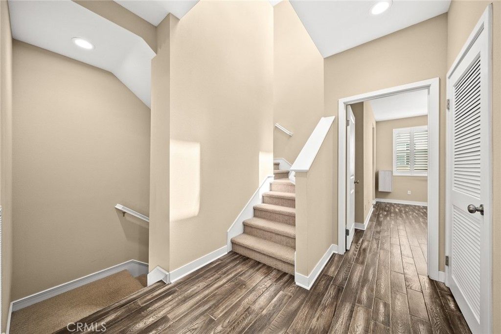 listing image 130725318924798227685