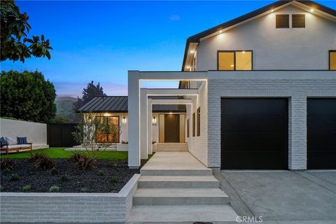 A home in Corona Del Mar