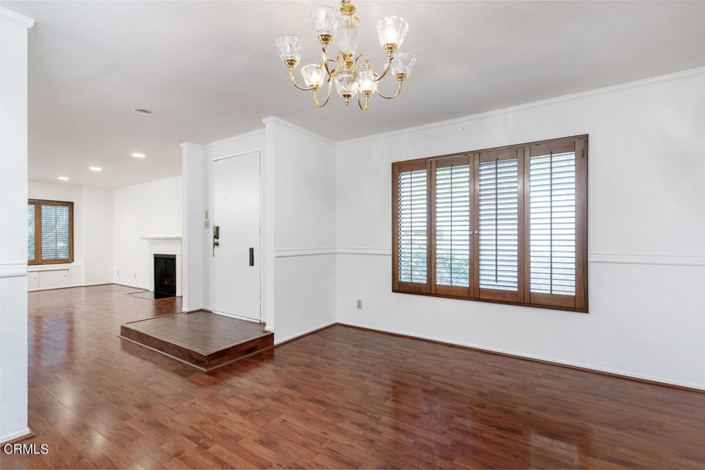 Photo 8 of 25 of 274 N Orange Grove Boulevard condo