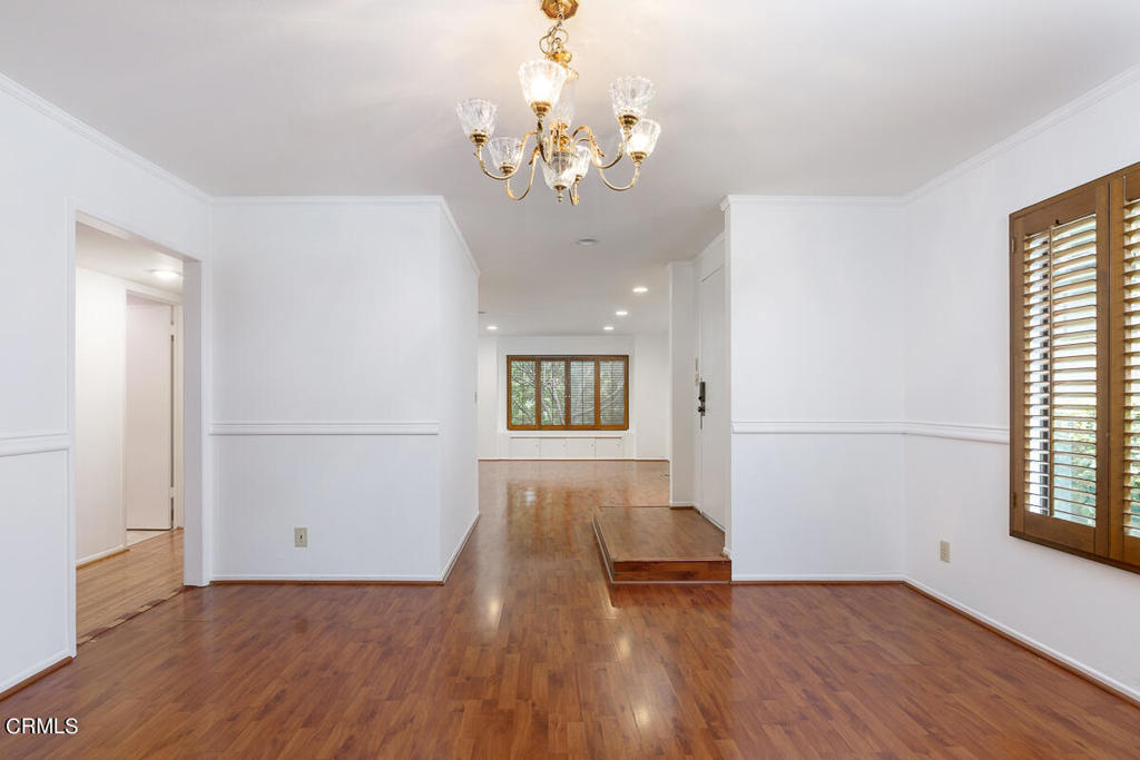Photo 9 of 25 of 274 N Orange Grove Boulevard condo