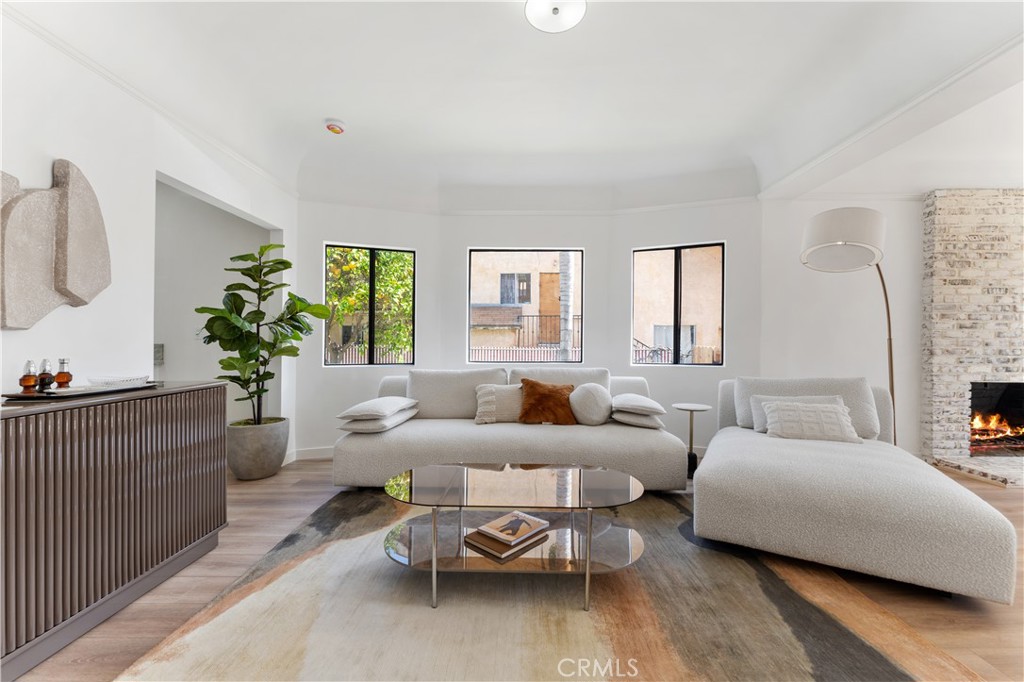 137 E Avenue 42