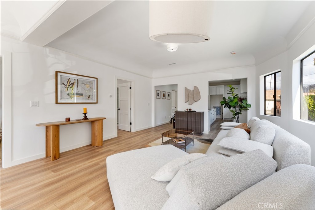 137 E Avenue 42