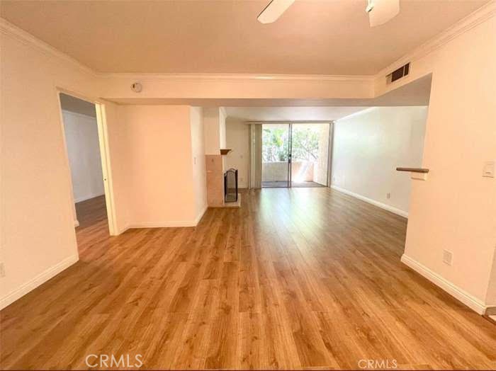 Photo 9 of 20 of 5325 Newcastle Avenue 129 condo