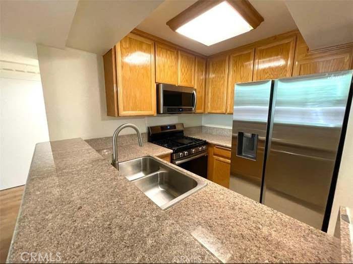 Photo 11 of 20 of 5325 Newcastle Avenue 129 condo