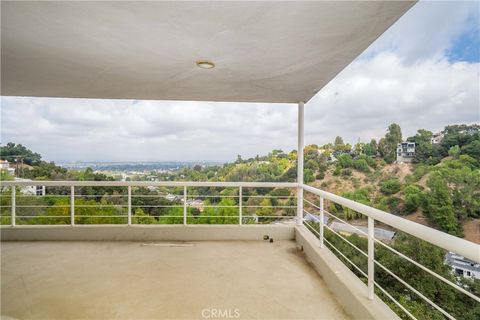 A home in Studio City