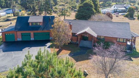 A home in Fort Bragg