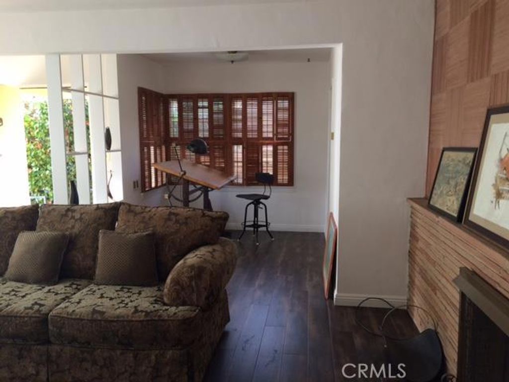 listing image 130721415359113055614
