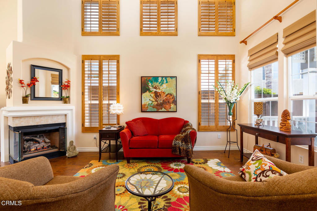 Calif Heritage 6 - 405706 - Residential