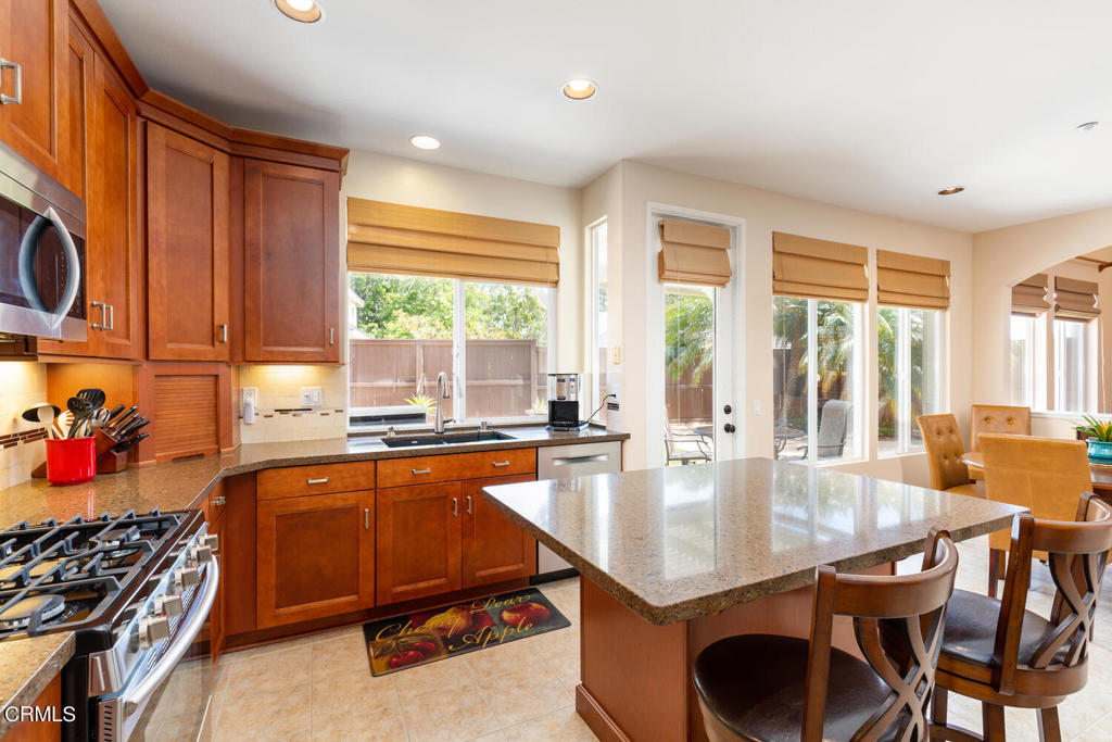 Calif Heritage 6 - 405706 - Residential