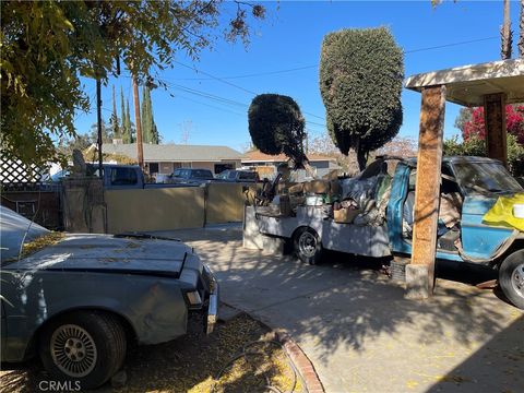 A home in Lake Elsinore