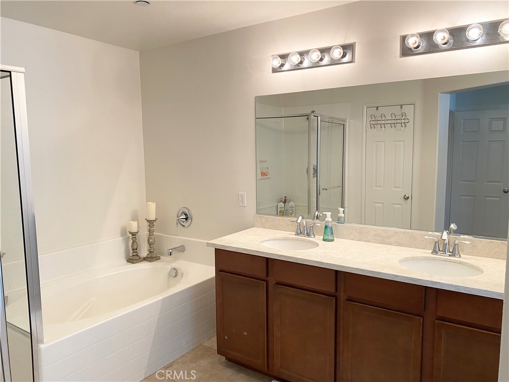 Photo 14 of 22 of 1535 Milan Court townhome