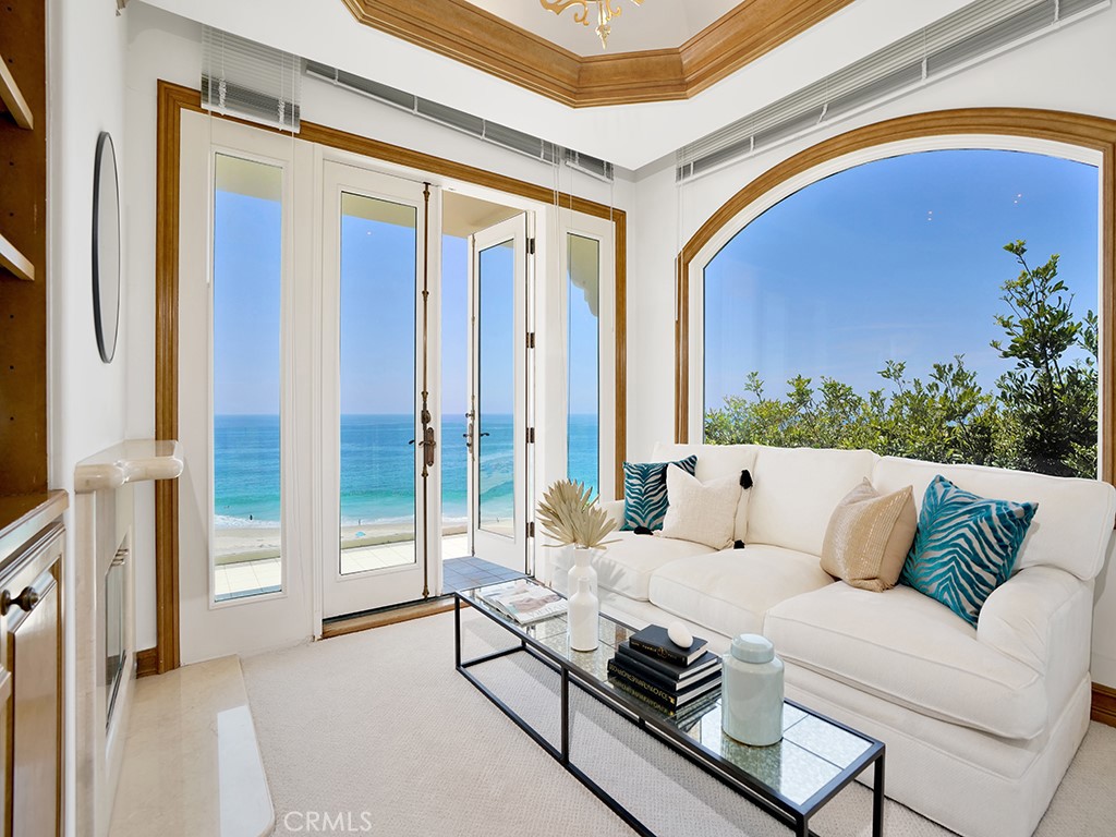 Ritz Cove (RC) - Residential