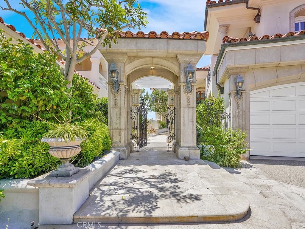 Ritz Cove (RC) - Residential