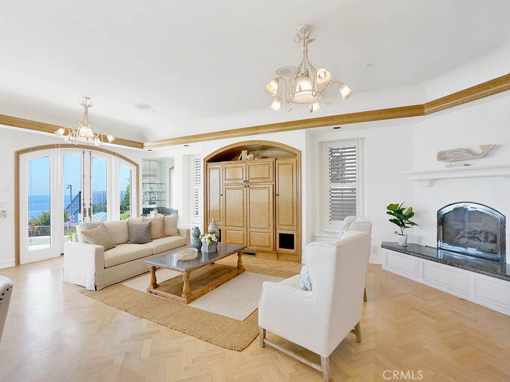 Ritz Cove (RC) - Residential