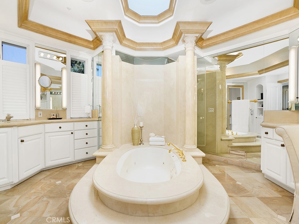 Ritz Cove (RC) - Residential