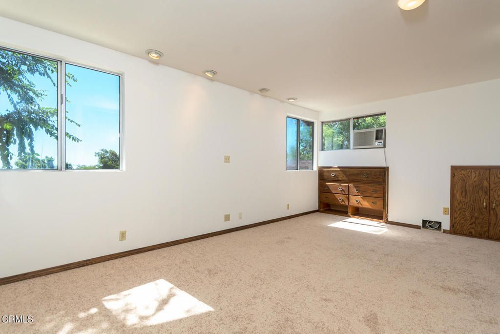 listing image 130721631162128460149