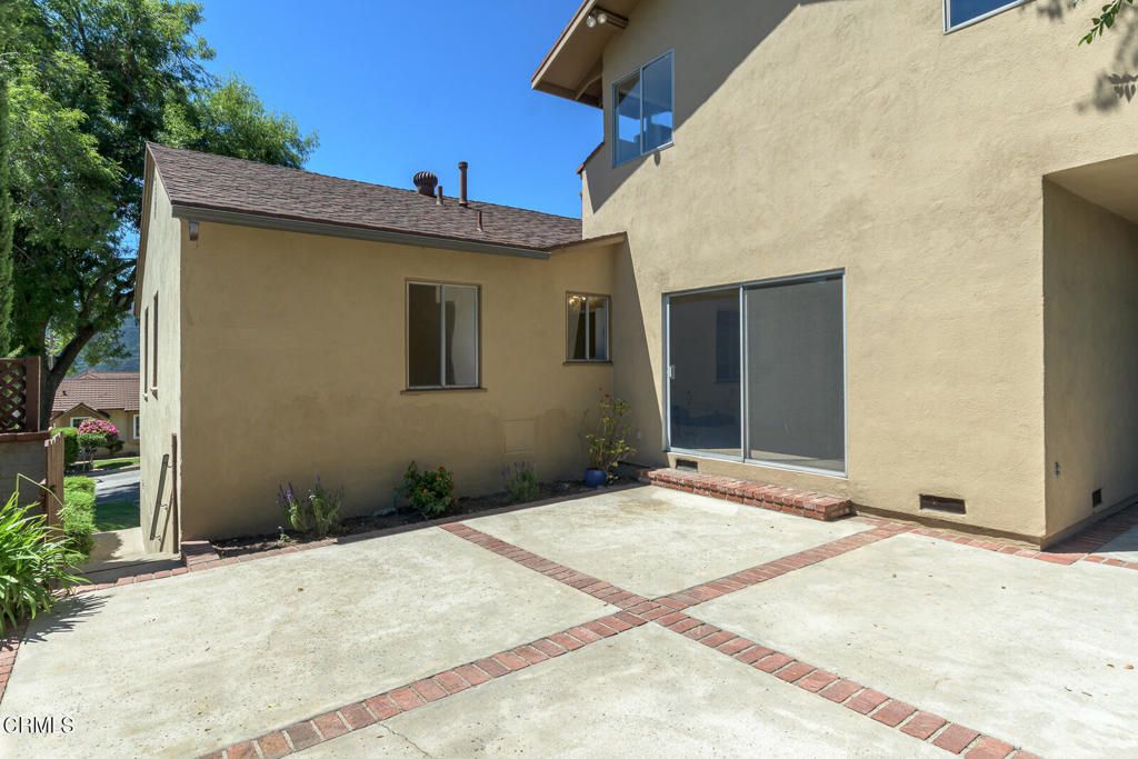 listing image 130727759972619712821