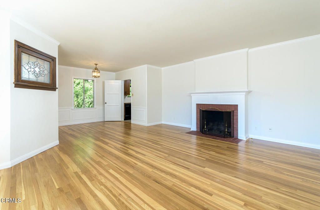 listing image 130721397725838124422