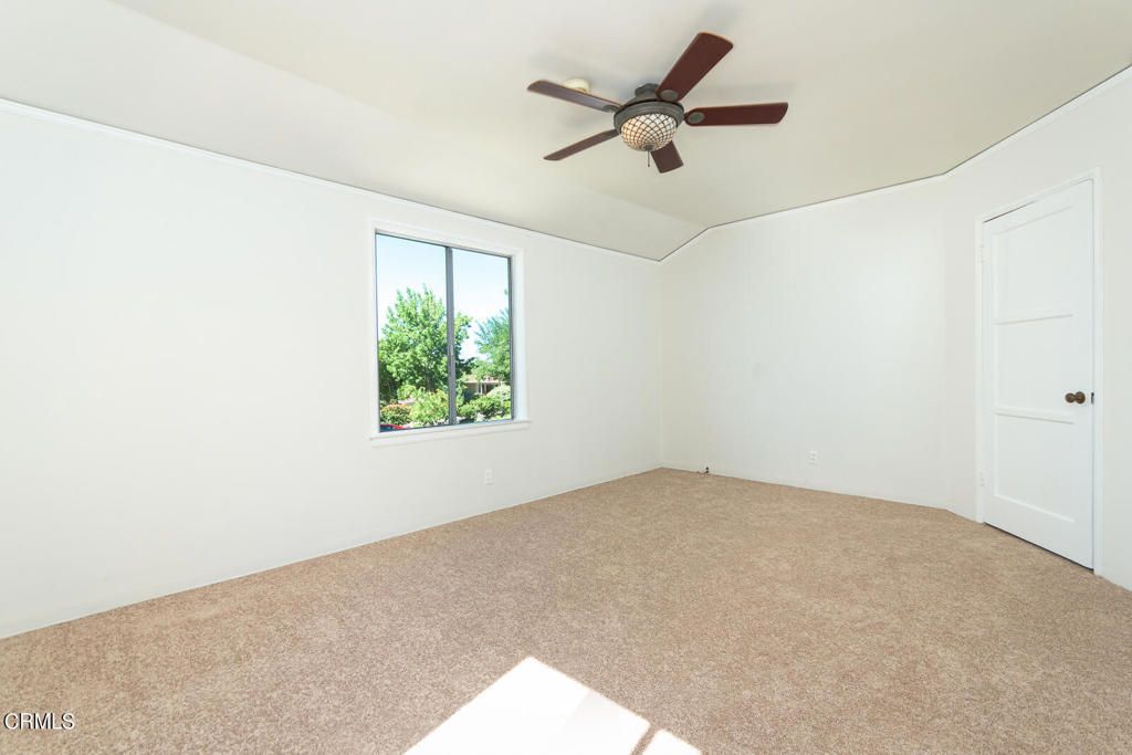 listing image 130725509718220414626