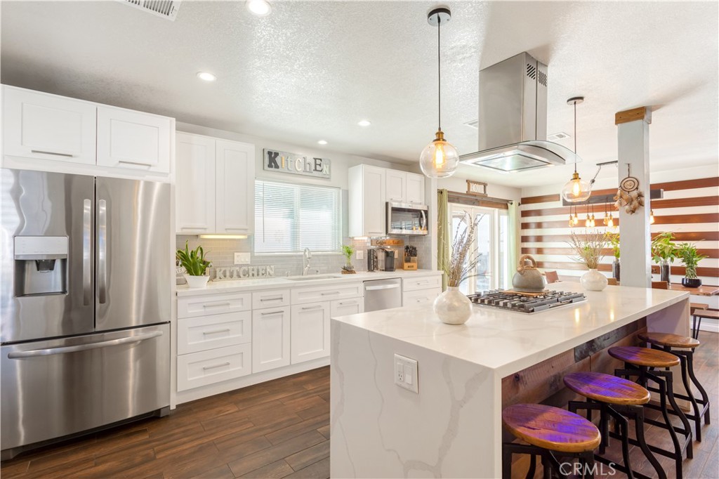 Photo 11 of 40 of 4559 Canoga Drive house