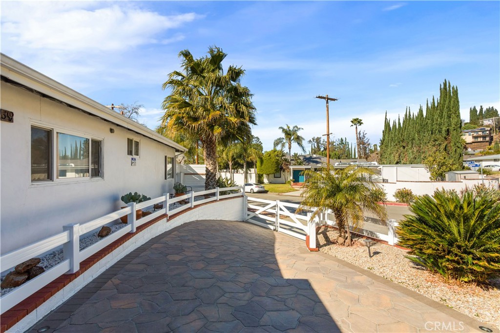Photo 6 of 40 of 4559 Canoga Drive house