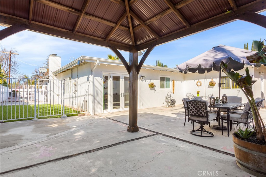 Photo 30 of 40 of 4559 Canoga Drive house