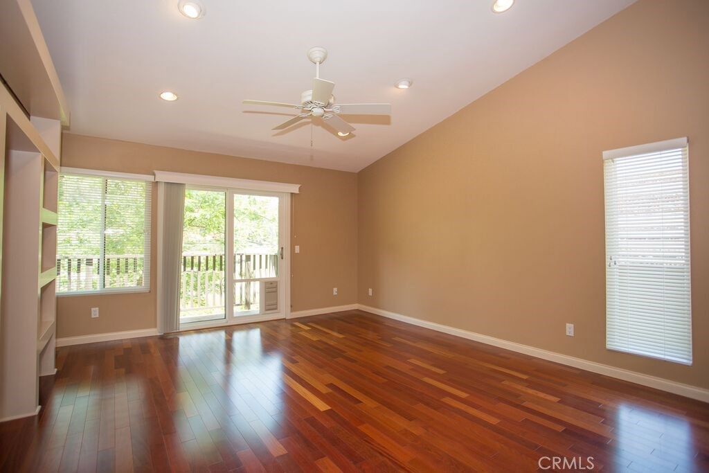 listing image 130721891269827264560