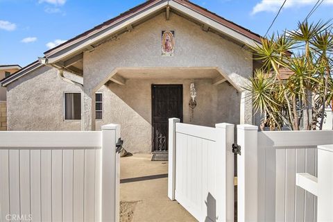 A home in El Monte