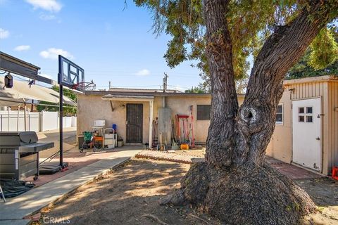 A home in El Monte