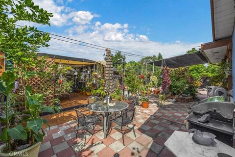 A home in Santa Fe Springs