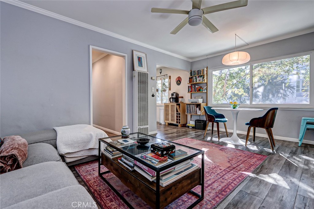 819 e 4th street 11