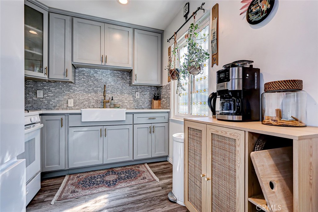 819 e 4th street 11