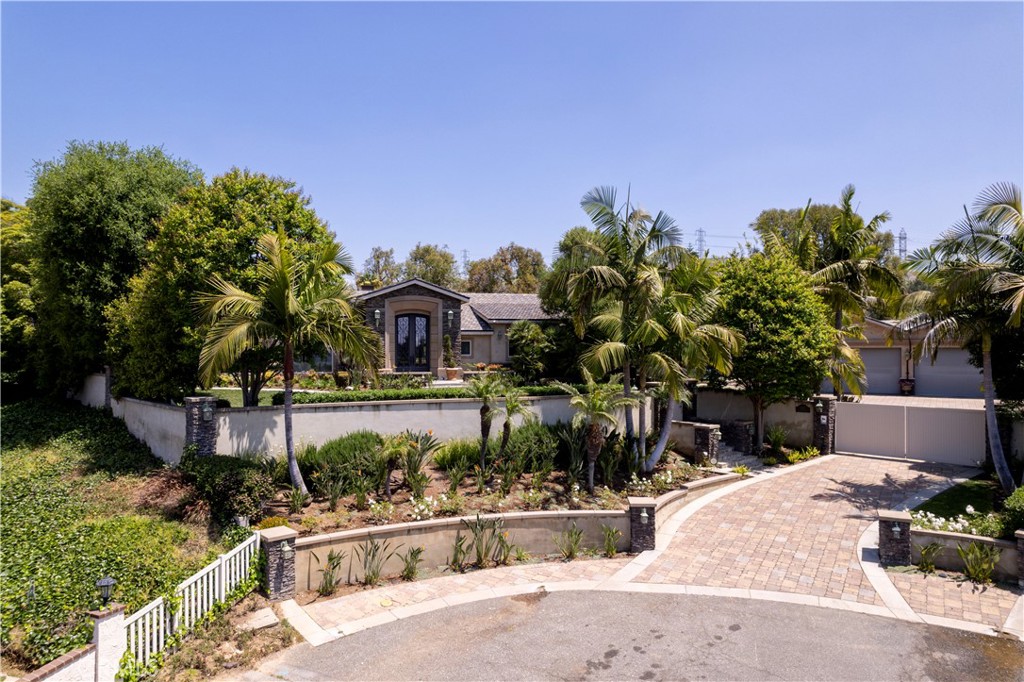 1422 Bella Vista Drive