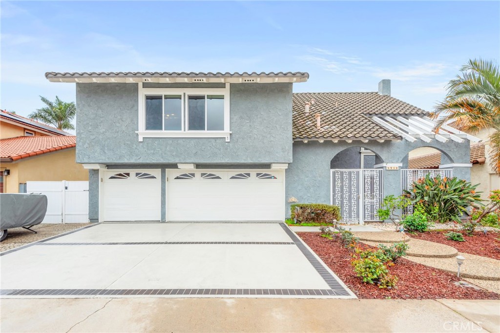 8740 Hudson River Circle