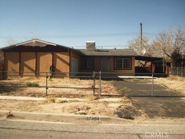 Nicely kept 3 Bedroom / 2 Bath home for lease in Yermo Ca. Home has a living room, a family room, garage and storage shed in the back yard. Owner would like to have a 1 year lease but will also consider a 6 month lease. Home has easy freeway access to I-15. Will consider small outdoor pet with deposit. Tenant to pay all utilities. Credit check required. Association Amenities: None Landscaping: Partial Special Features: None