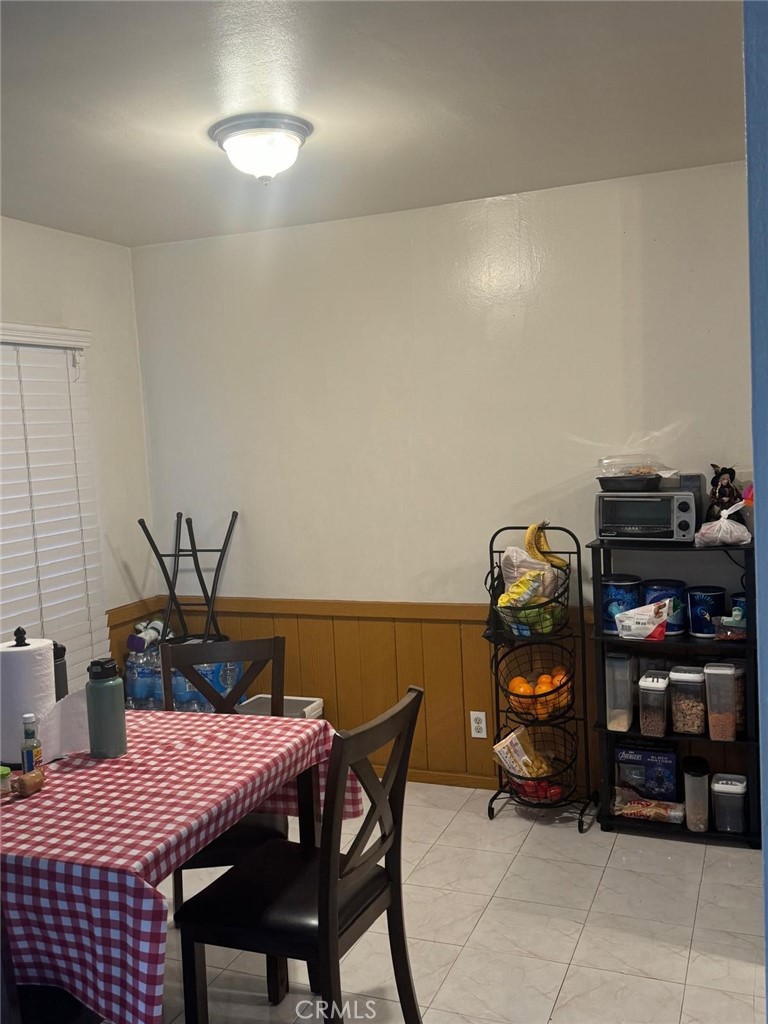 634 W Redondo Beach Boulevard