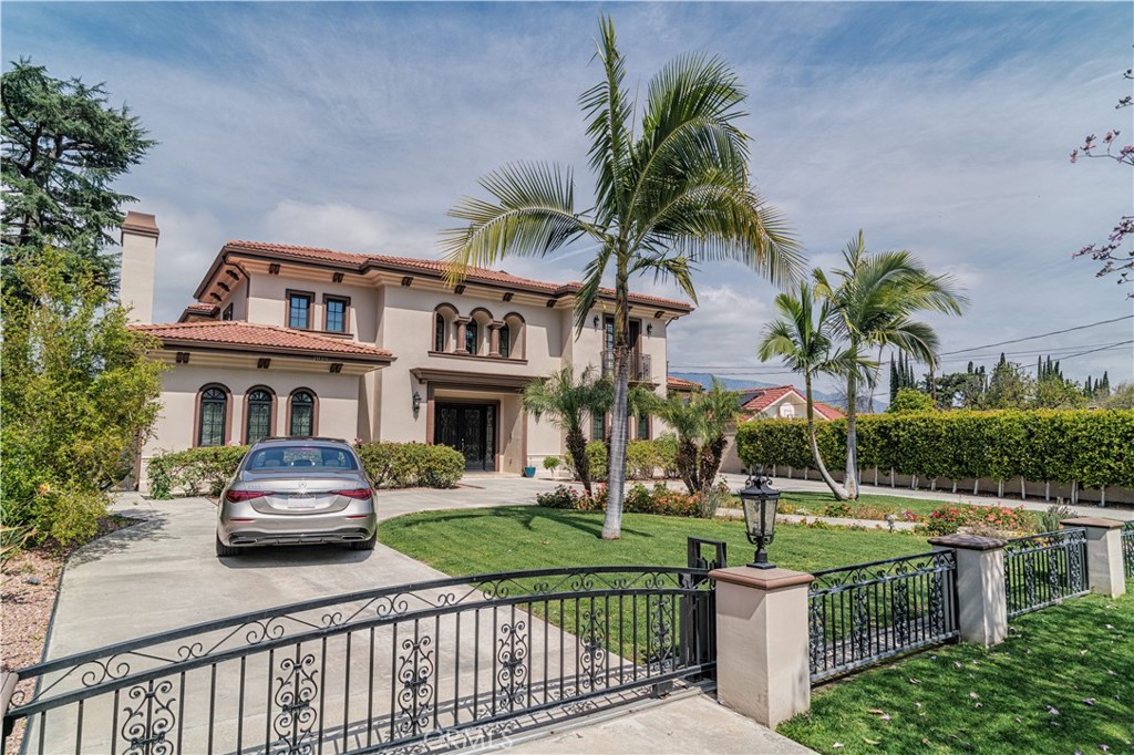 1025 El Sur Avenue