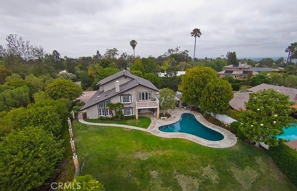 listing image 130726307670486212461