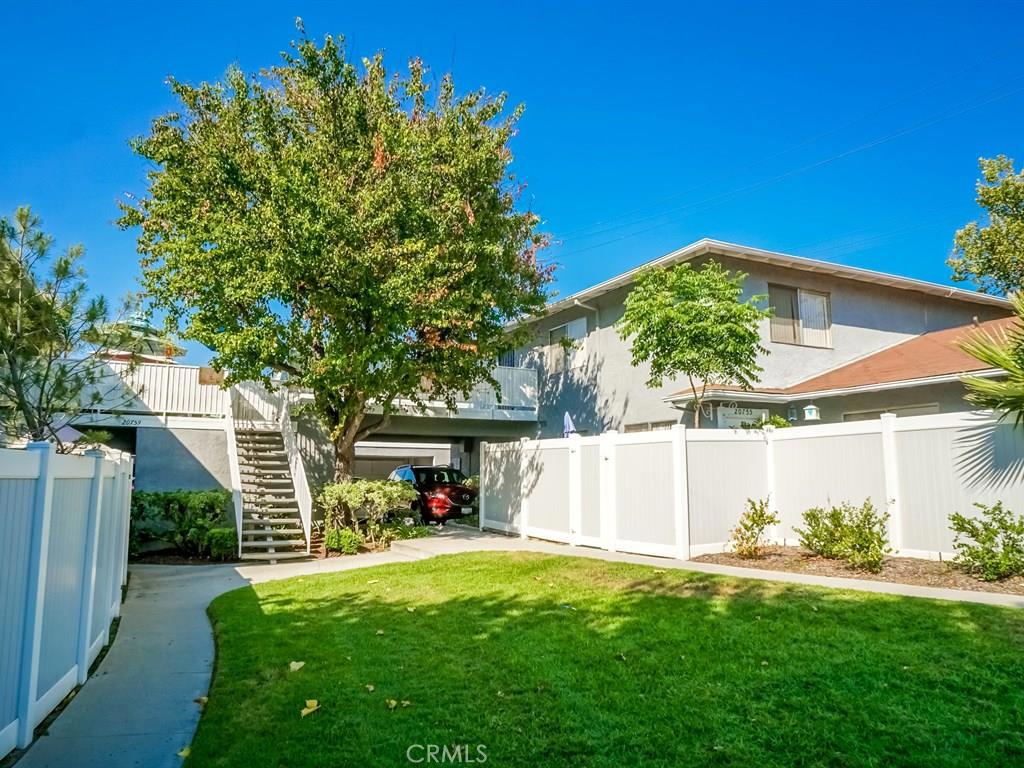 Remodeled upper level condominium in Saugus. Kitchen has new quartz counter tops, tile in the bathroom, new carpet in the living and bedroom. All ceilings are smooth, new lighting, & fan in the dining room. Huge patio area for bbq or relaxing with friends and family. Priced to sell fast.