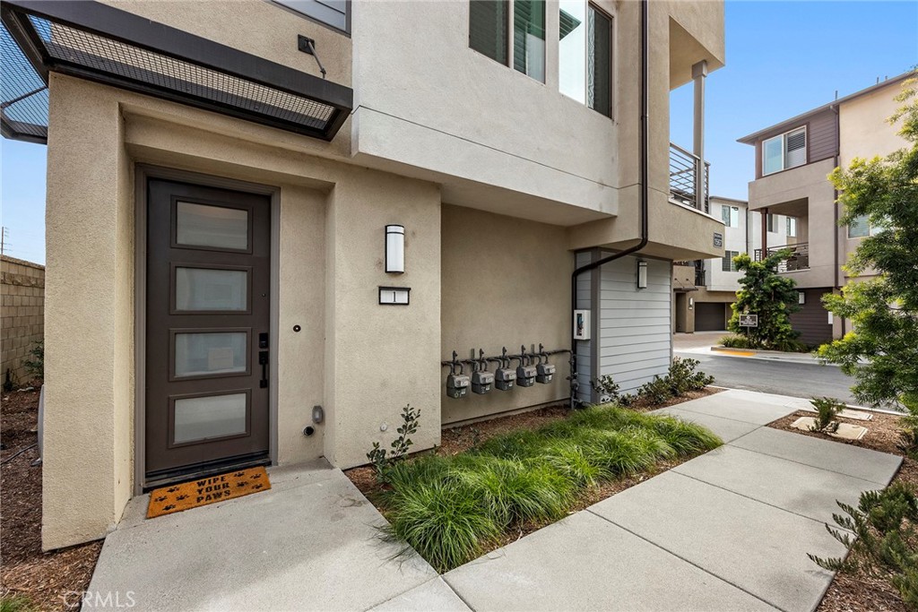 1567 Lima Way 1