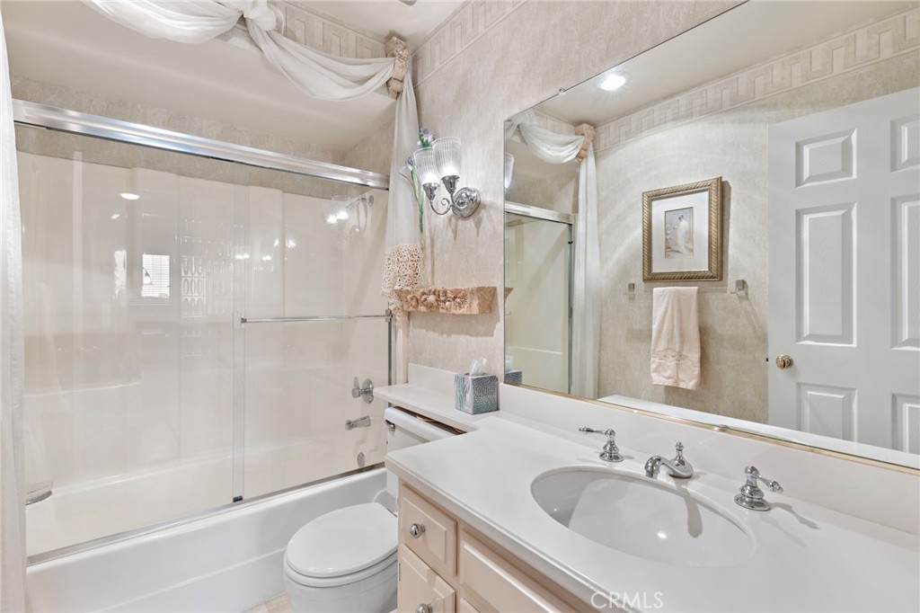 East Nine (EN) - Residential