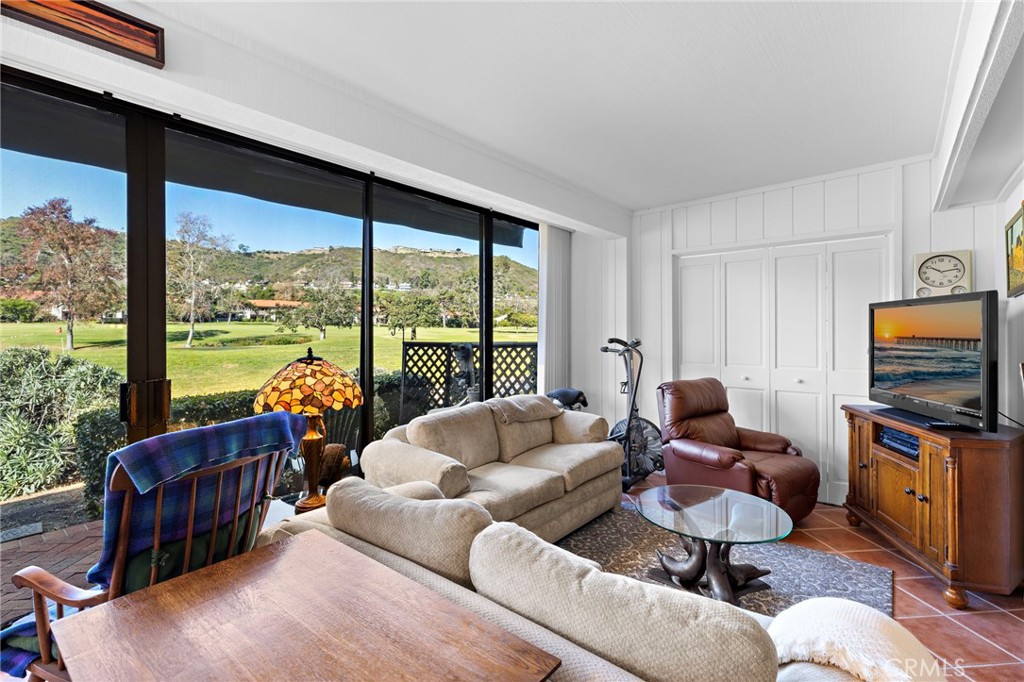 East Nine (EN) - Residential