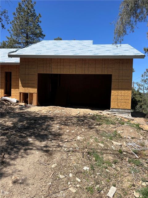 A home in Pine Mountain Club