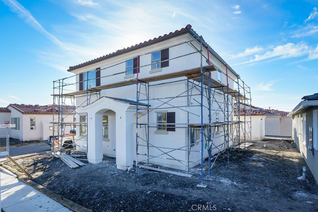 listing image 130725696117492526108