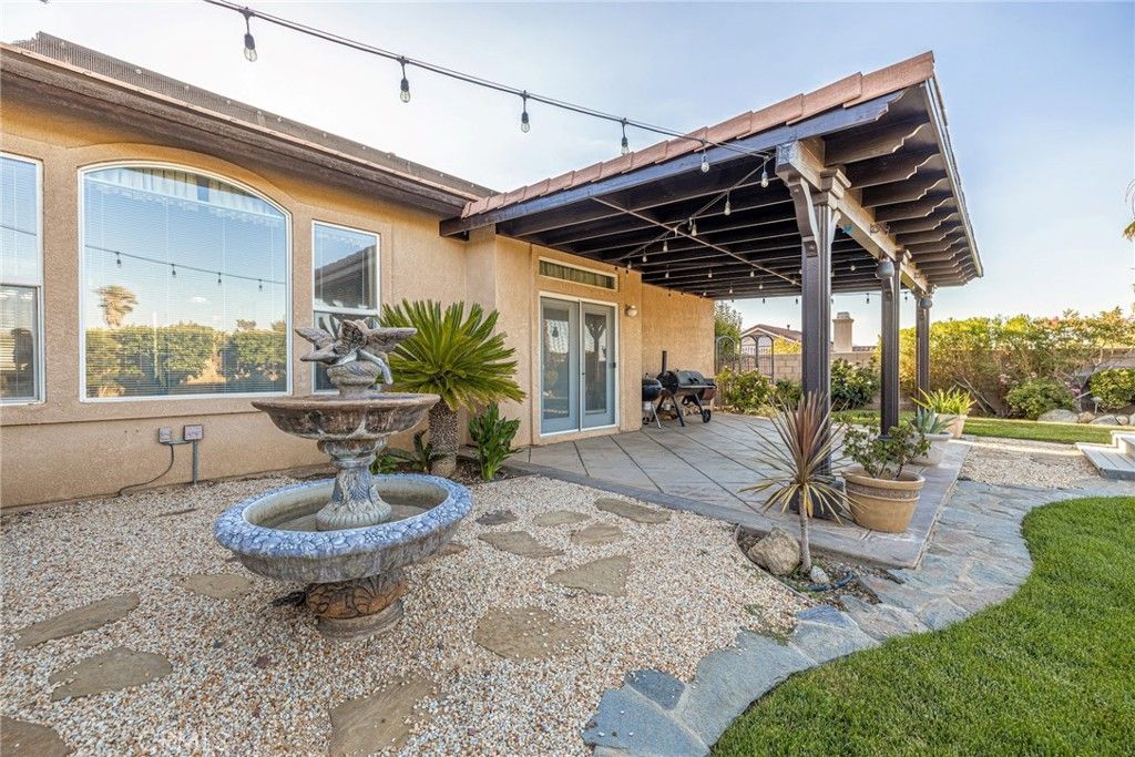 listing image 130723703483095651341