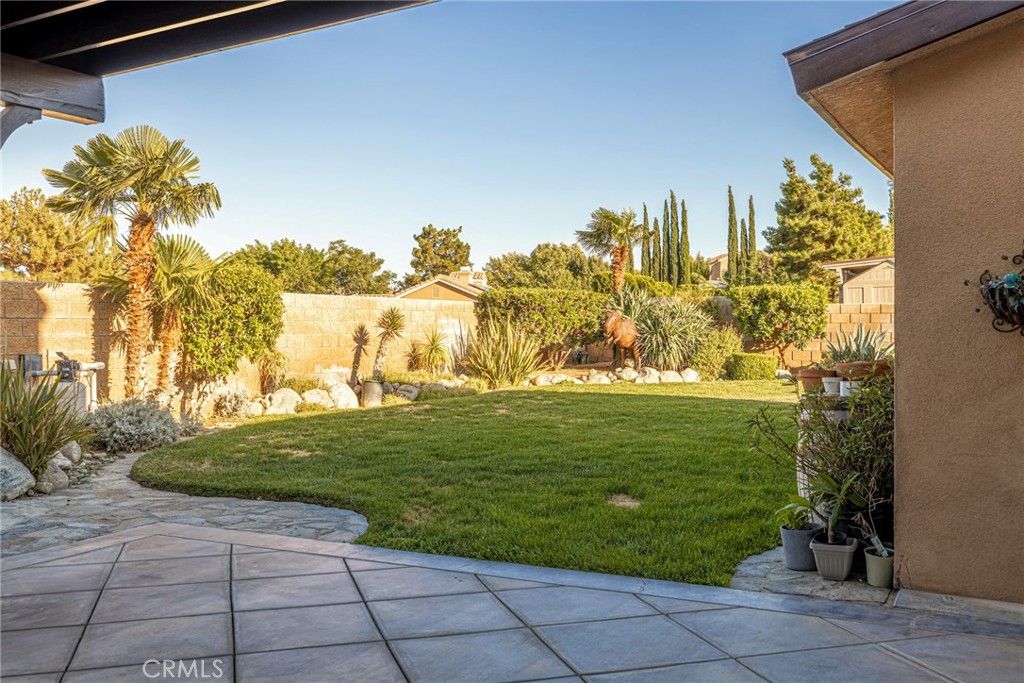 listing image 130720692030544680730