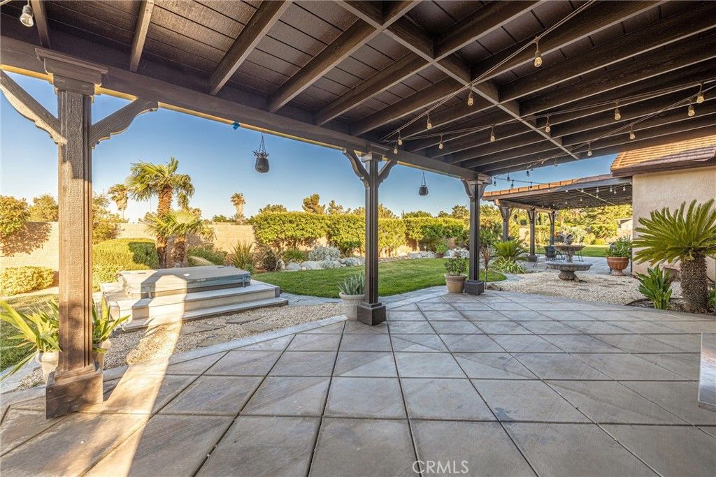 listing image 130720910547423209367