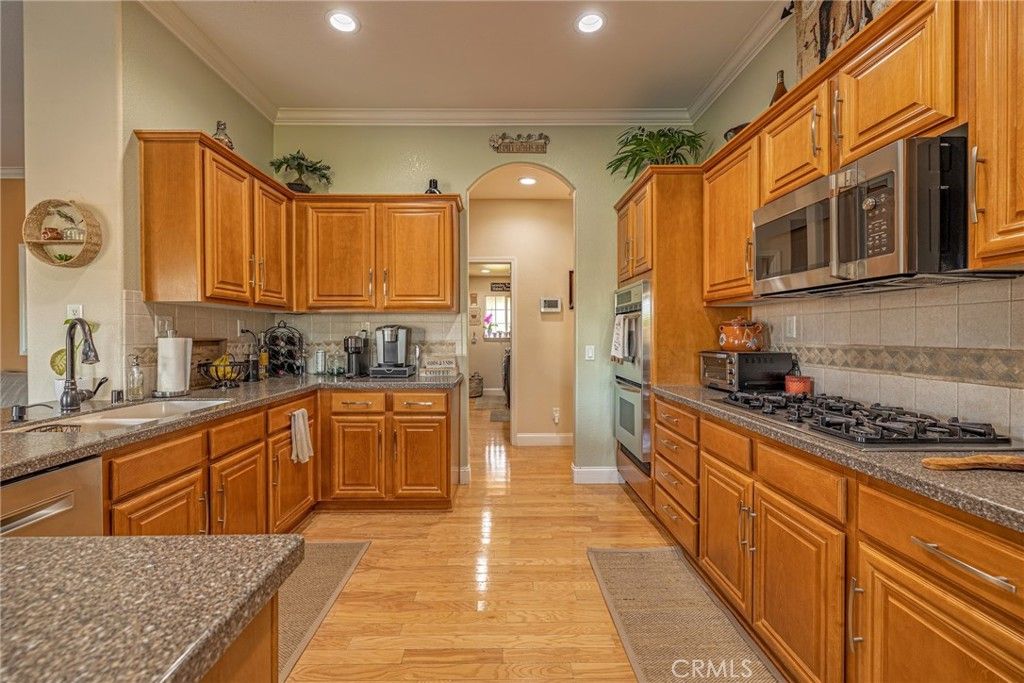 listing image 130721314338411030499