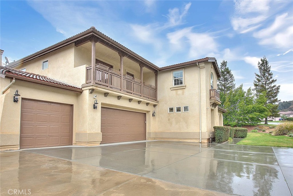13864 Meadow View Lane